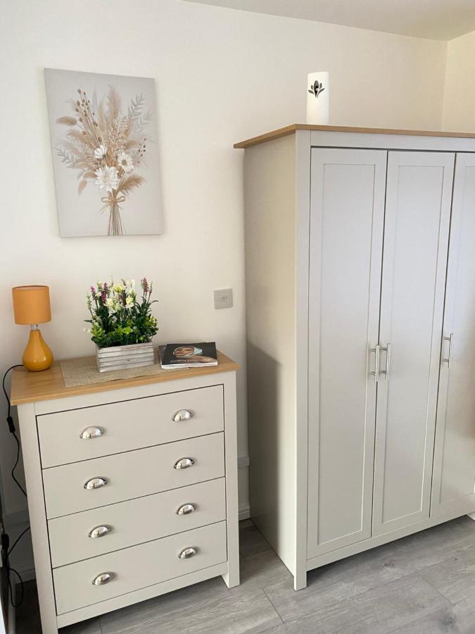 Gatwick Studio Horley Exteriör bild